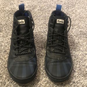 Keds Waterproof Boots - Sz 6 - really nice Condition - Smoke Free Home